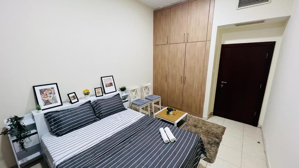 Beautiful Bedroom In Al Barsha Near Mashreq Metro Dubai Exterior photo